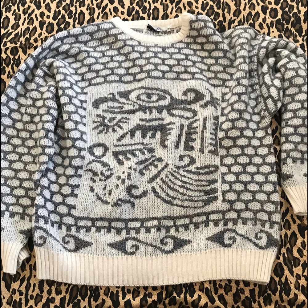 Unique Vintage Sweater
